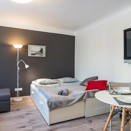 Jelgavas 52 Old Town 5 Min 4 Can Stay Free Parking Self Check In Out Riga Buitenkant foto